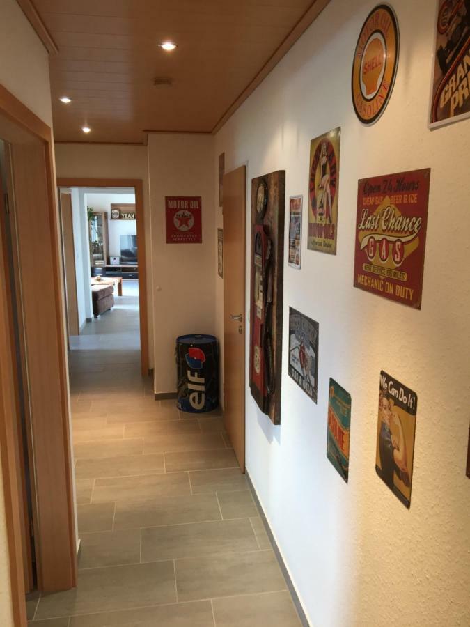 Alte Tankstelle Lägenhet Strassenhaus Exteriör bild